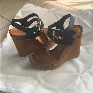 Really cute Chloe wedges!